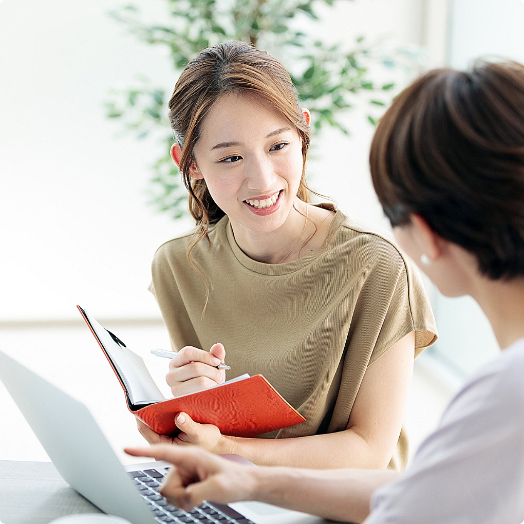 相談に応じた詳細な説明！求職者さまの不安にとことん応えます。（イメージ）